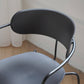 Hedendaagse stijl Open Back Plastic Dining Arm stoel met metalen benen voor thuis