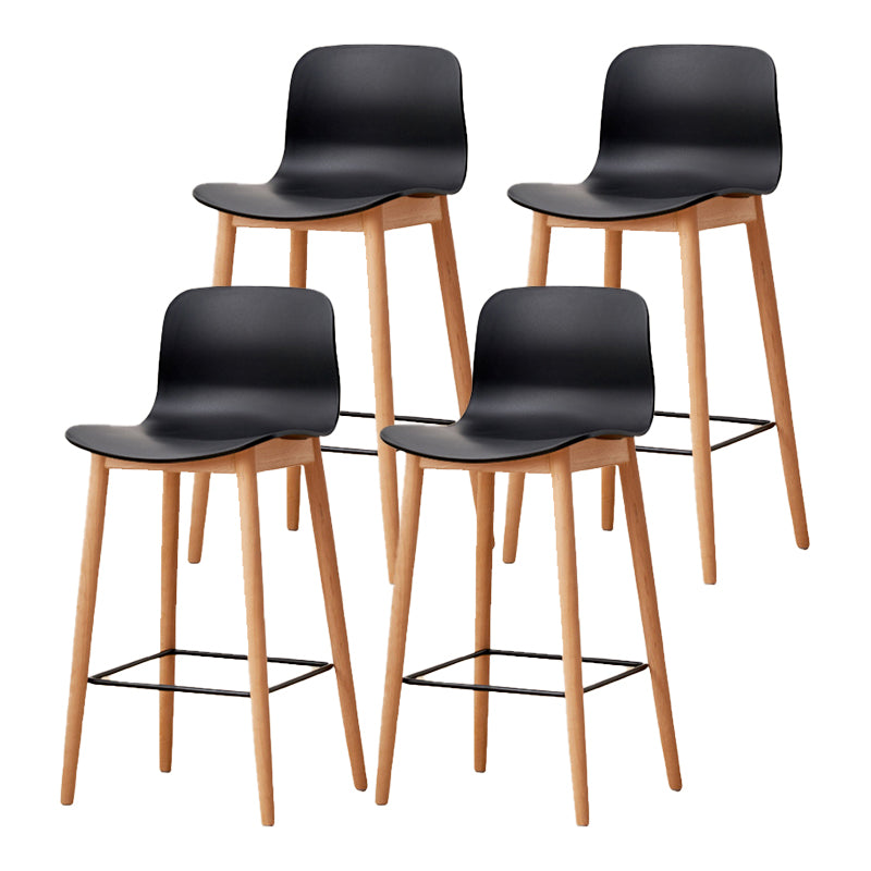 Tabouret de bar en plastique bas du style bas du style bas avec jambe en bois