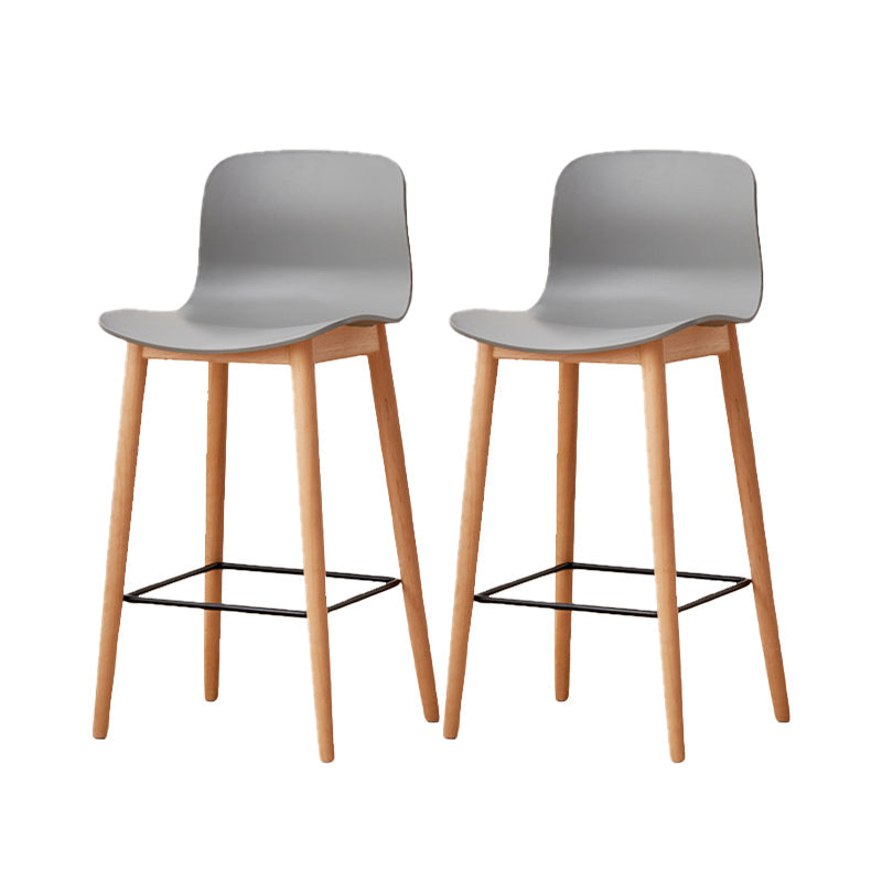 Tabouret de bar en plastique bas du style bas du style bas avec jambe en bois