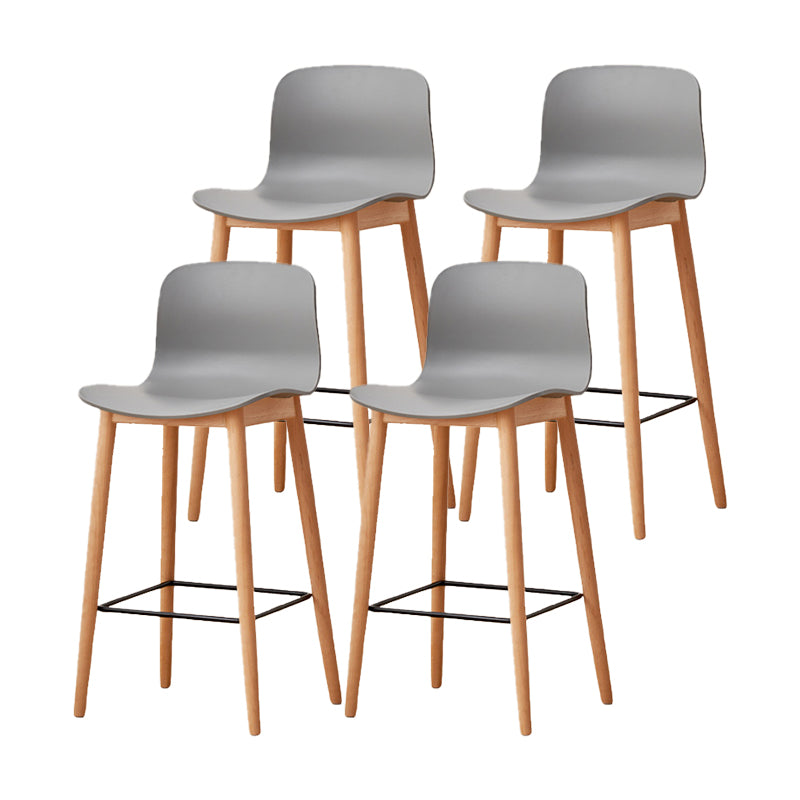 Tabouret de bar en plastique bas du style bas du style bas avec jambe en bois