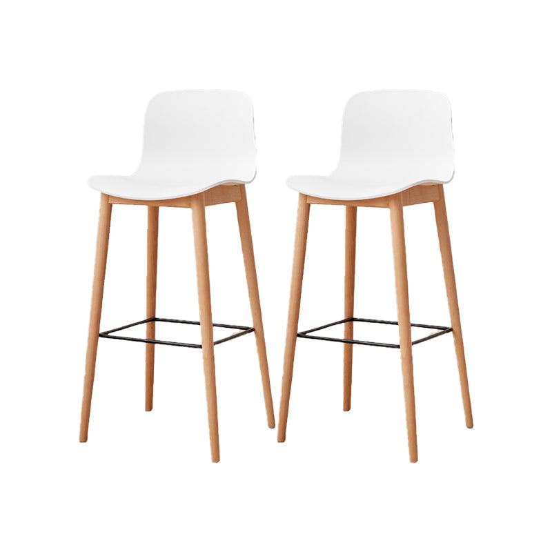 Tabouret de bar en plastique bas du style bas du style bas avec jambe en bois