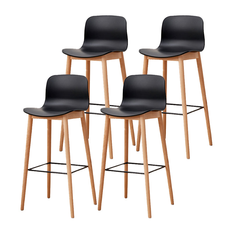 Tabouret de bar en plastique bas du style bas du style bas avec jambe en bois