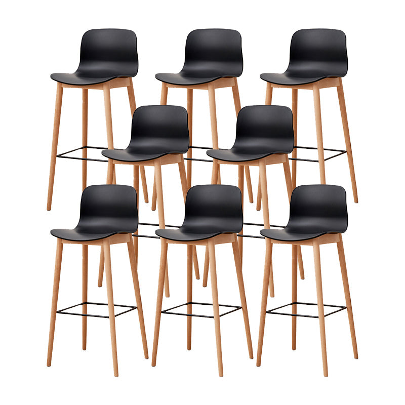 Tabouret de bar en plastique bas du style bas du style bas avec jambe en bois