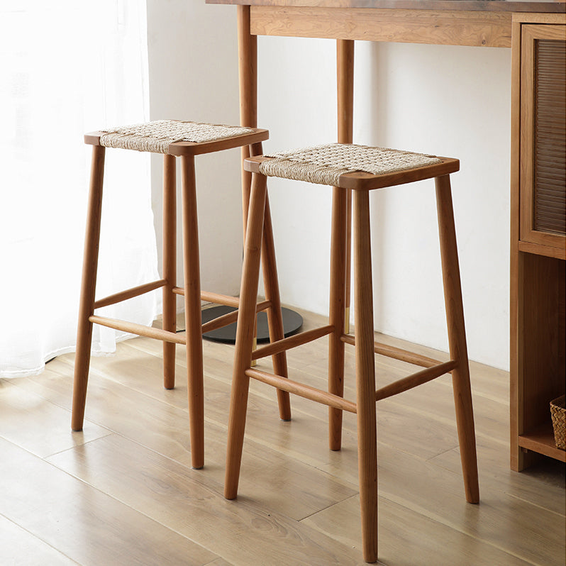 Sgabelli da bar senza schienale contemporaneo con base in legno massiccio ciliegia