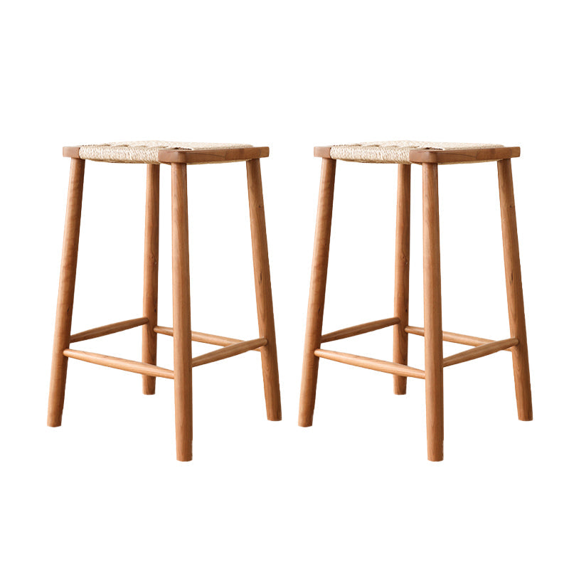 Sgabelli da bar senza schienale contemporaneo con base in legno massiccio ciliegia
