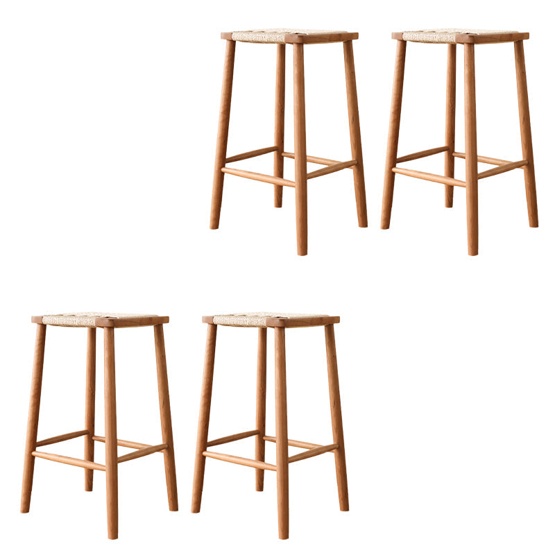 Sgabelli da bar senza schienale contemporaneo con base in legno massiccio ciliegia