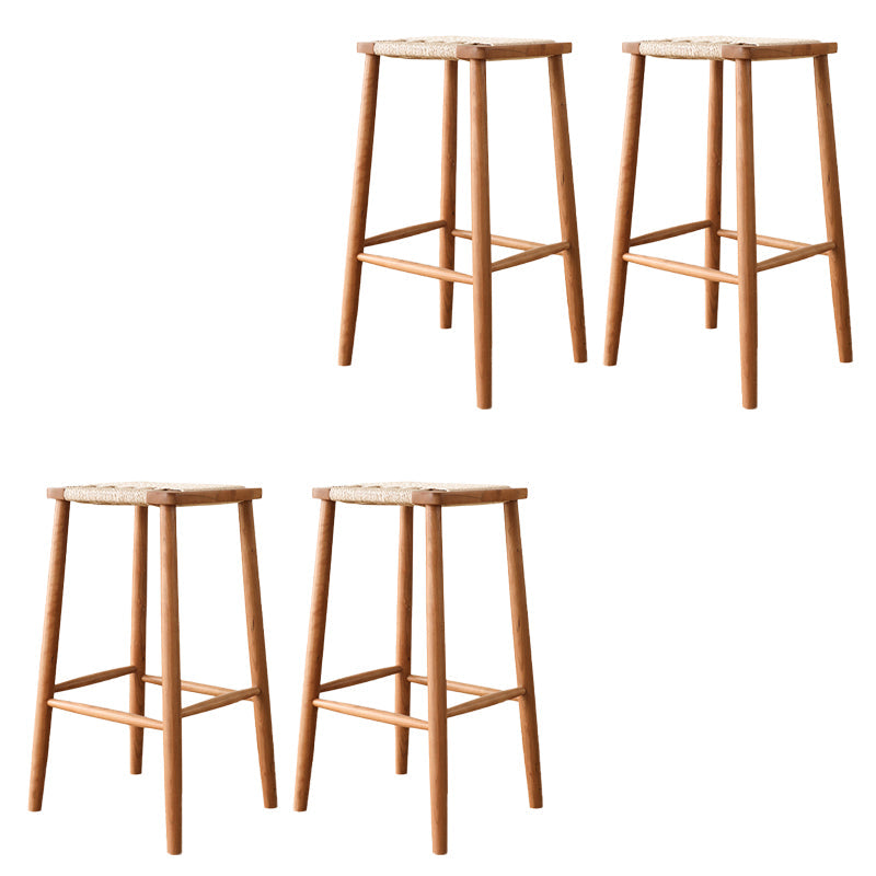 Sgabelli da bar senza schienale contemporaneo con base in legno massiccio ciliegia