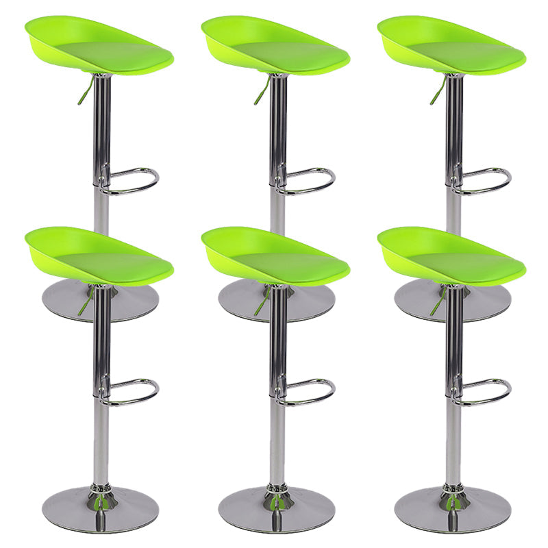 Sgabello da bar regolabile con schienale basso e regolabile in stile moderno con gambe in metallo