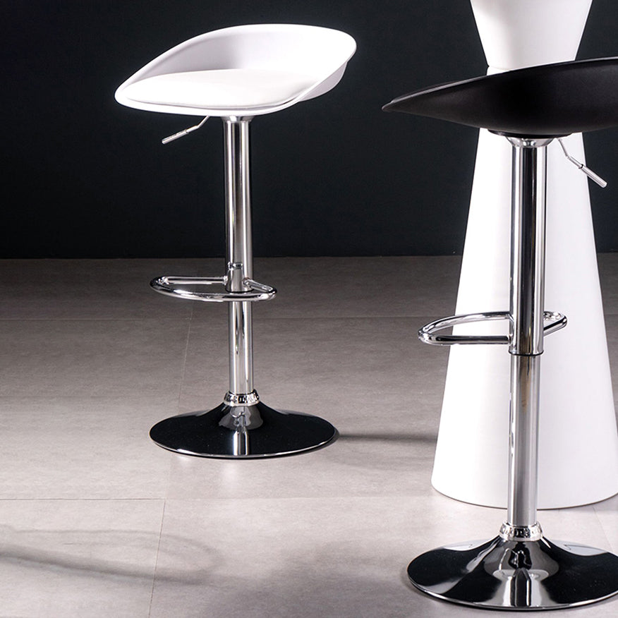 Sgabello da bar regolabile con schienale basso e regolabile in stile moderno con gambe in metallo