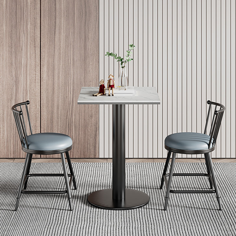 Ensemble de bar PCS 1/2/3/5 moderne avec table de pub carrée et tabourets métalliques pour la maison