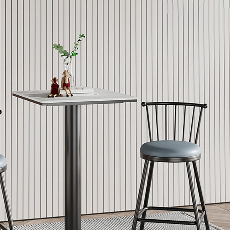 Ensemble de bar PCS 1/2/3/5 moderne avec table de pub carrée et tabourets métalliques pour la maison