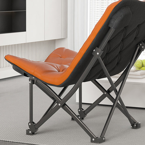 Recarqueur standard du dos touflé contemporain avec base en métal noir