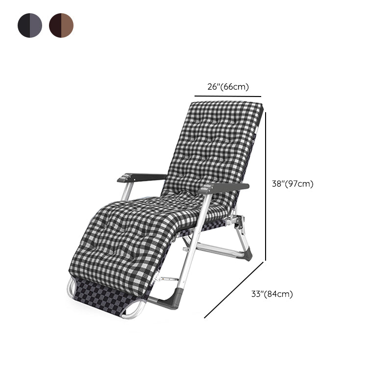 Contemporary Plaid Pattern Standard Recliner with Metal Base and Arms Clearhalo 'Chairs & Seating' 'furn' 'furn_recliners' 'Furniture' 'Living Room Furniture' 'Recliners' 7791369