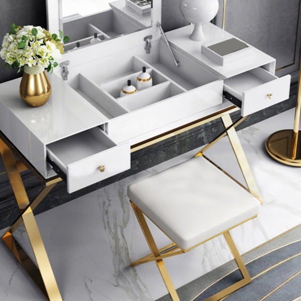 Specchio bianco e cassetti includevano set da tavolo da toeletta glam vanità