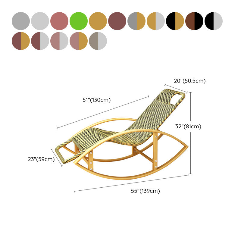 Sedia reclinabile al coperto contemporaneo standard di colore solido con braccio