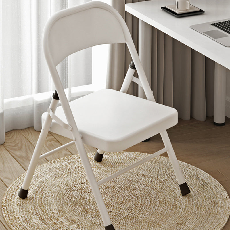 Sedia reclinabile interno in metallo contemporaneo di colore solido con gambe