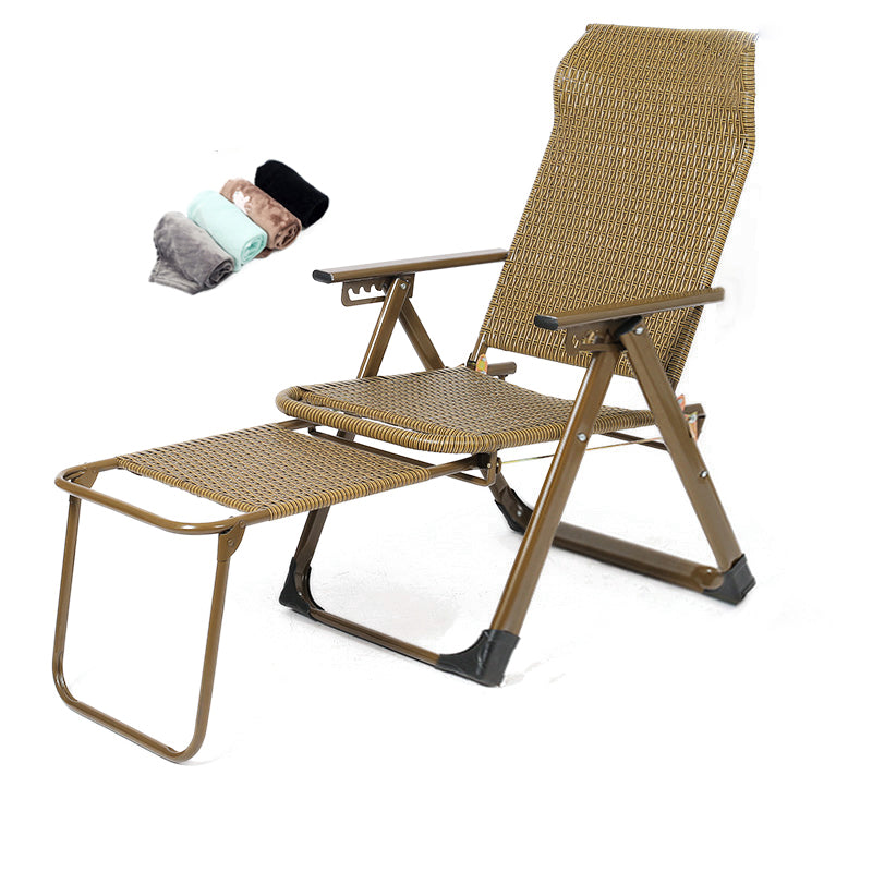 Zeitgenössische einzelne ergonimische Liege mit Beinen Metallmetallfarbe