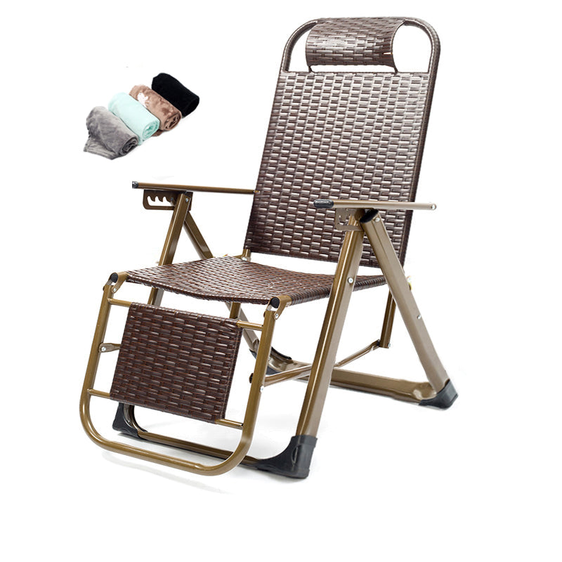 Reclinatore Ergonimico singolo contemporaneo con gambe in metallo di colore solido