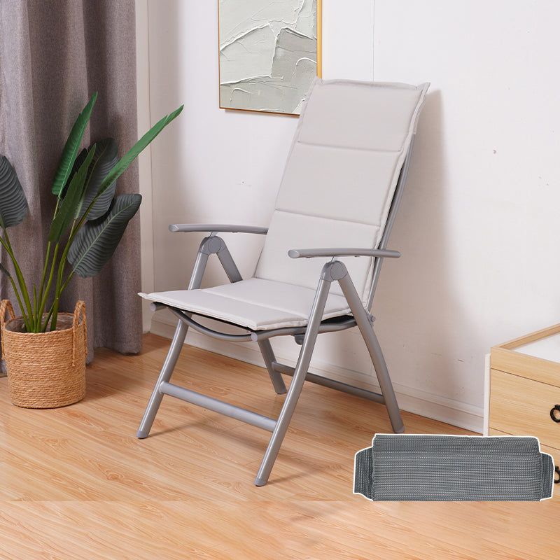 Sedia reclinabile al coperto di metallo contemporaneo con braccia e blocco della posizione