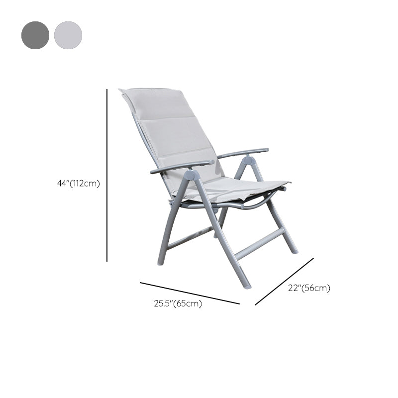 Sedia reclinabile al coperto di metallo contemporaneo con braccia e blocco della posizione