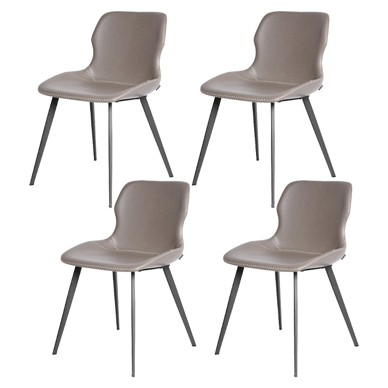 Sedie da pranzo e accento in pelle e metallo industriali per cucina