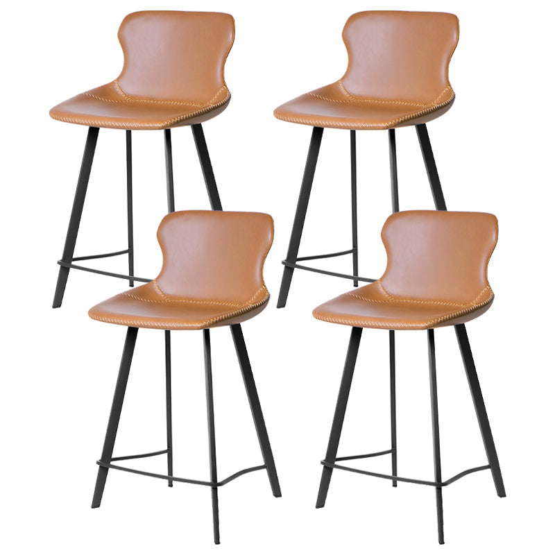 Sedie da pranzo e accento in pelle e metallo industriali per cucina