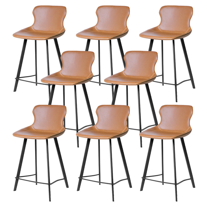 Sedie da pranzo e accento in pelle e metallo industriali per cucina