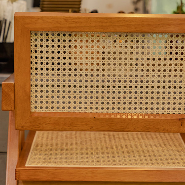 Eigentijdse lage rug vast hout gewapende barkruk met voetsteun