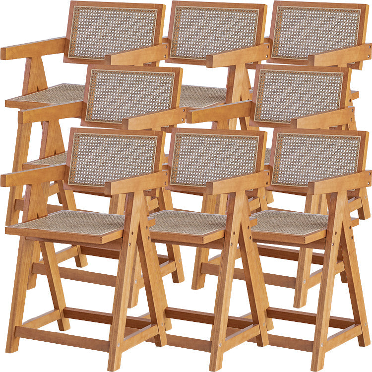 Eigentijdse lage rug vast hout gewapende barkruk met voetsteun