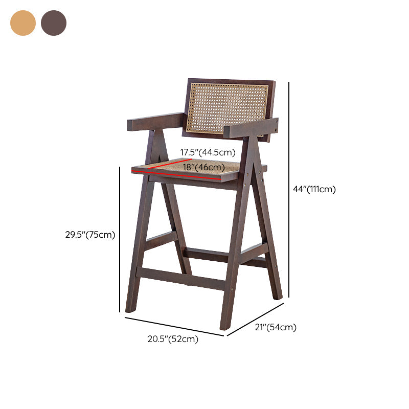 Eigentijdse lage rug vast hout gewapende barkruk met voetsteun