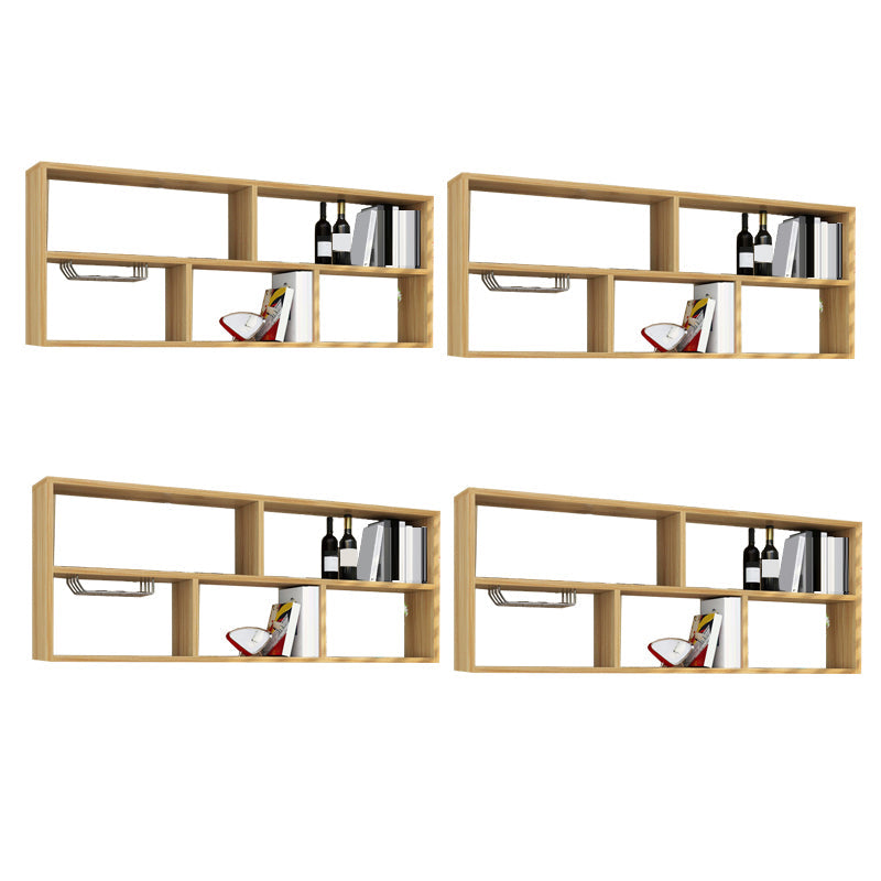 Porta bottiglia in legno fabbricato muro di stile moderno montato con scaffale