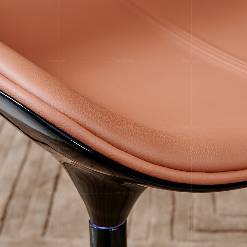 Glam Curved Dining Chair Faux Leather Dining Chairs with Black Legs Clearhalo 'Dining Chairs' 'Dining Tables & Seating' 'dining_chair' 'furn' 'furn_dining_chair' 'Furniture' 'Kitchen & Dining Furniture' 7801788