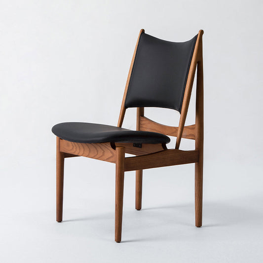 Sillas de comedor sinuosas de madera maciza contemporánea y de cuero sintética