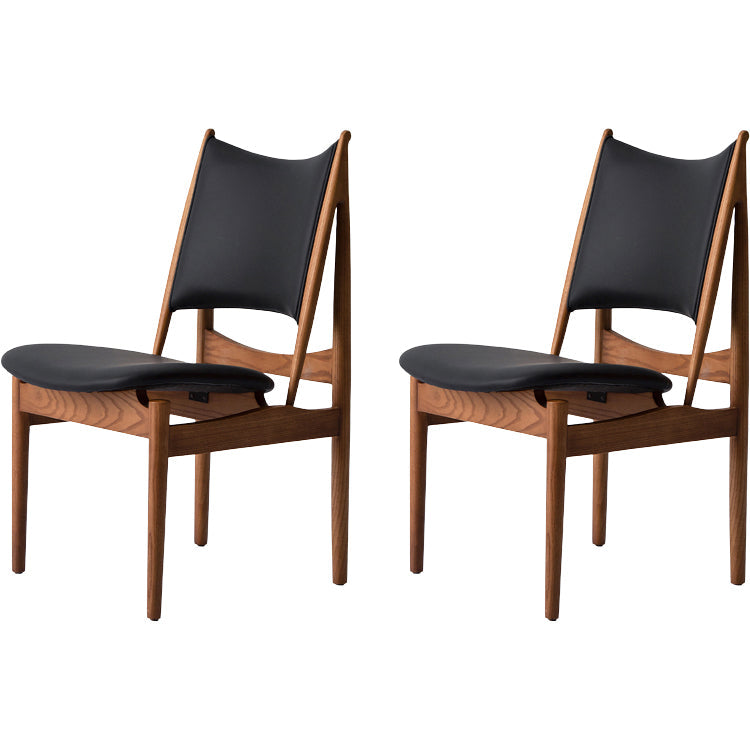 Legno massiccio contemporaneo e sedie da pranzo senza braccio in pelle finta