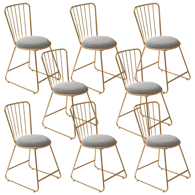 Silla de comedor de comedor lateral de patas de oro sin brazo tapizado glamoroso