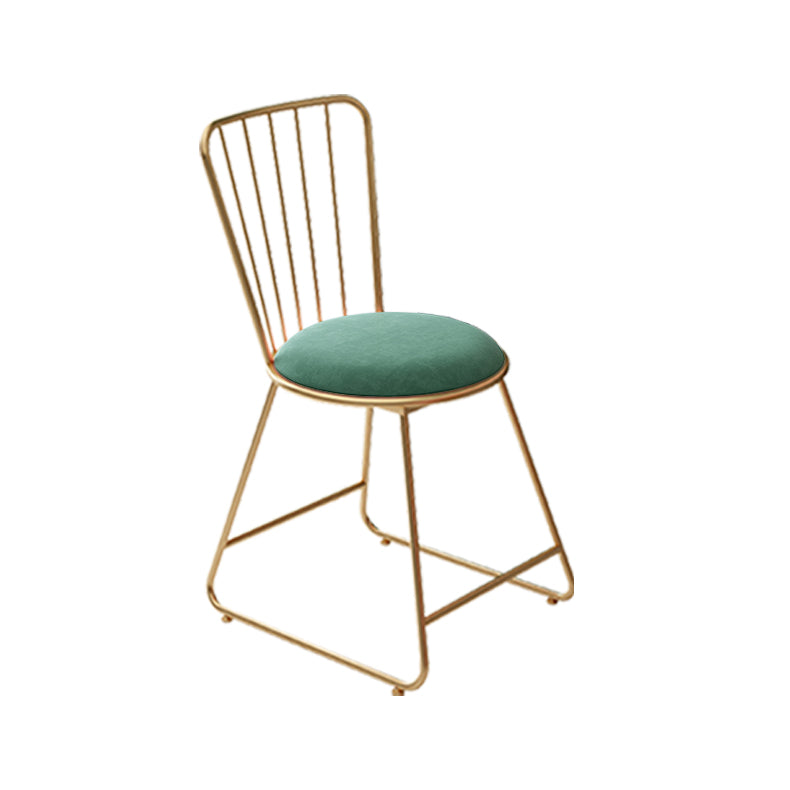 Silla de comedor de comedor lateral de patas de oro sin brazo tapizado glamoroso