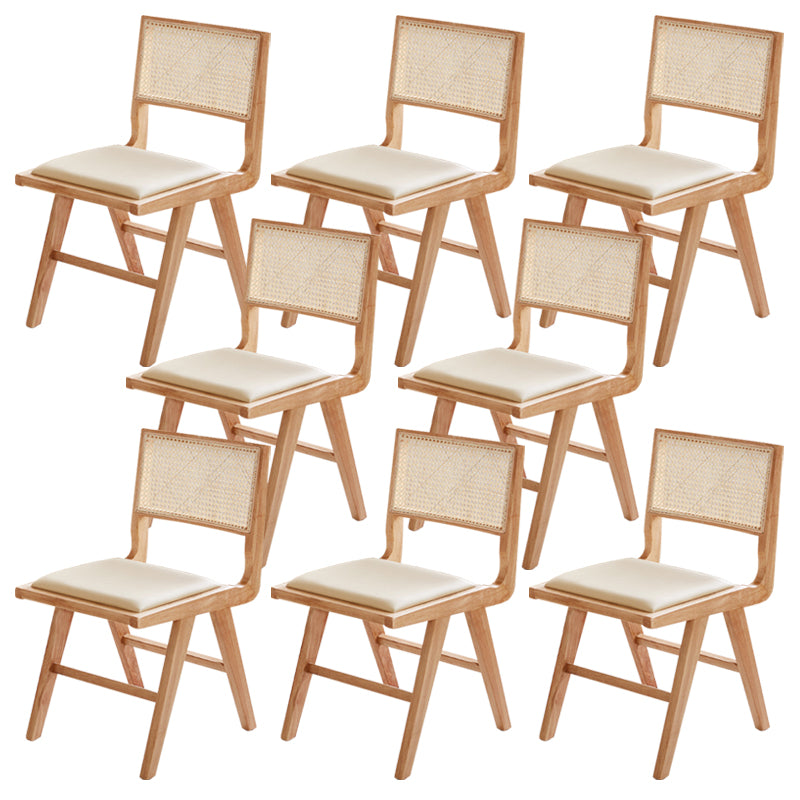 Silla de comedor del lado de madera maciza de interior contemporáneo