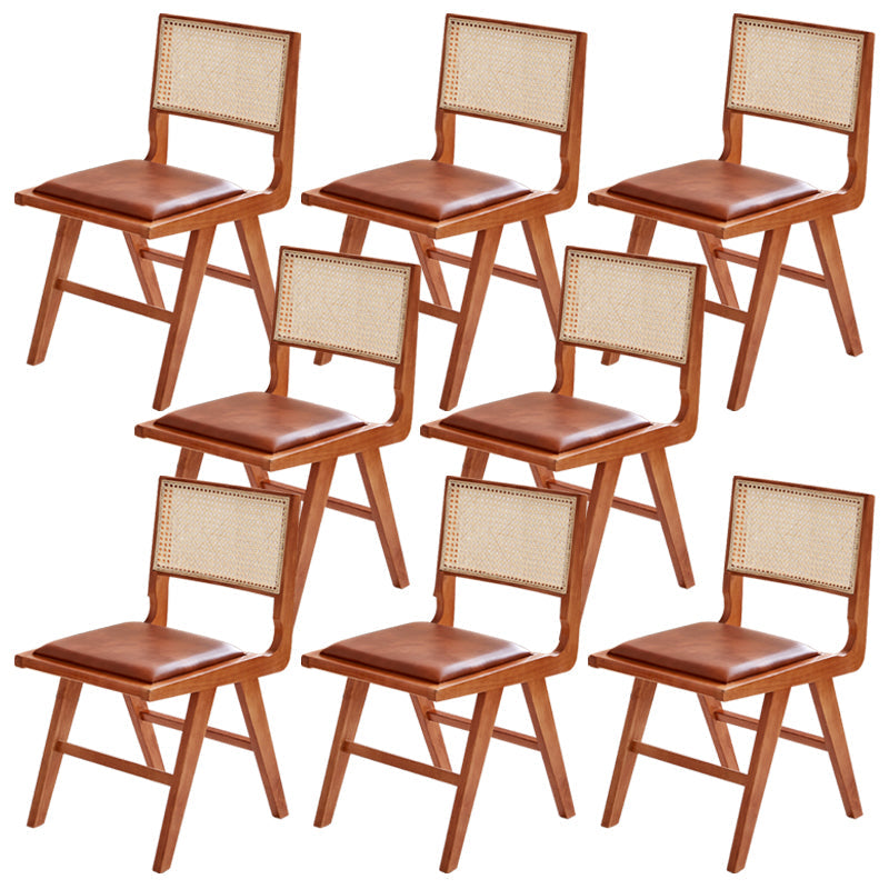 Silla de comedor del lado de madera maciza de interior contemporáneo