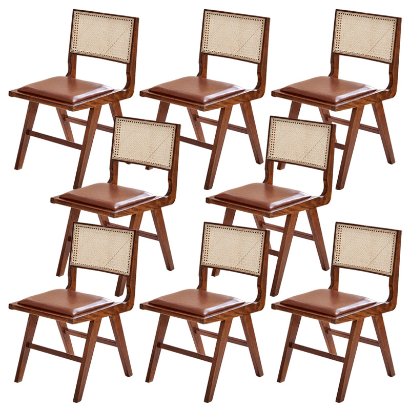 Silla de comedor del lado de madera maciza de interior contemporáneo