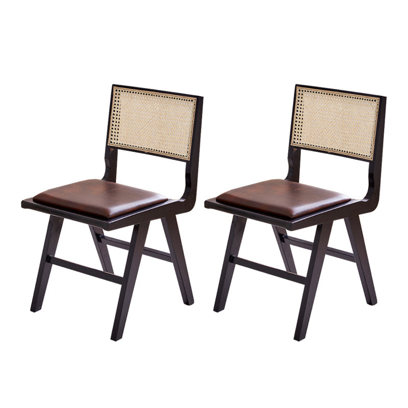 Silla de comedor del lado de madera maciza de interior contemporáneo