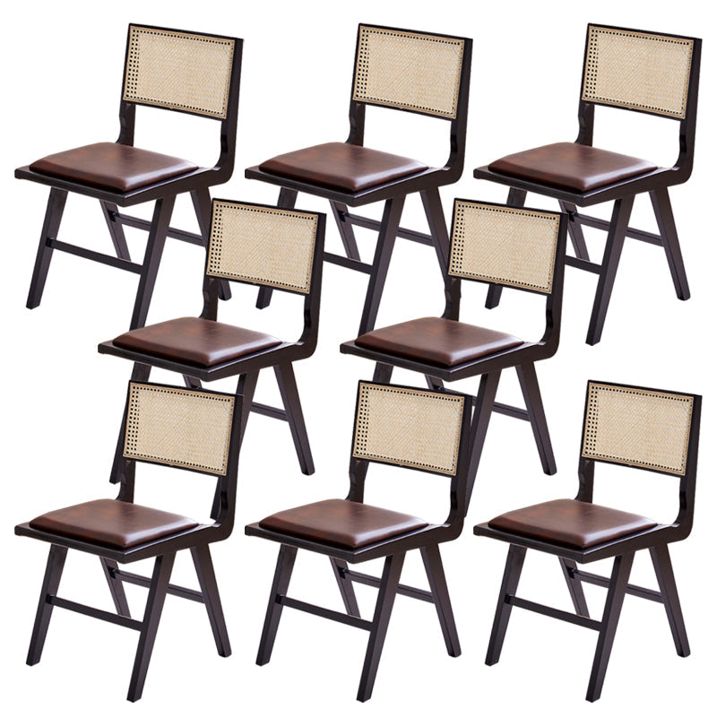 Silla de comedor del lado de madera maciza de interior contemporáneo