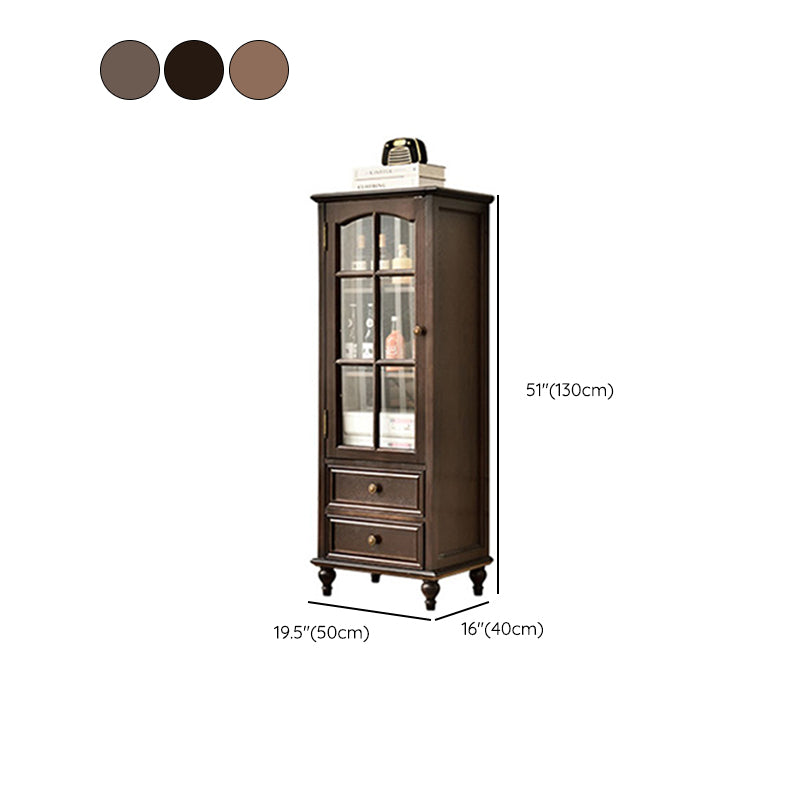 茶色の棚を備えた伝統的な無垢材の床ボトルホルダー