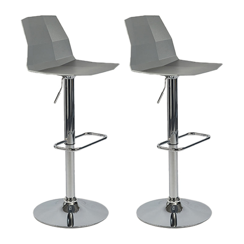 Taburete de bar ajustable de plástico estilo moderno con patas de metal