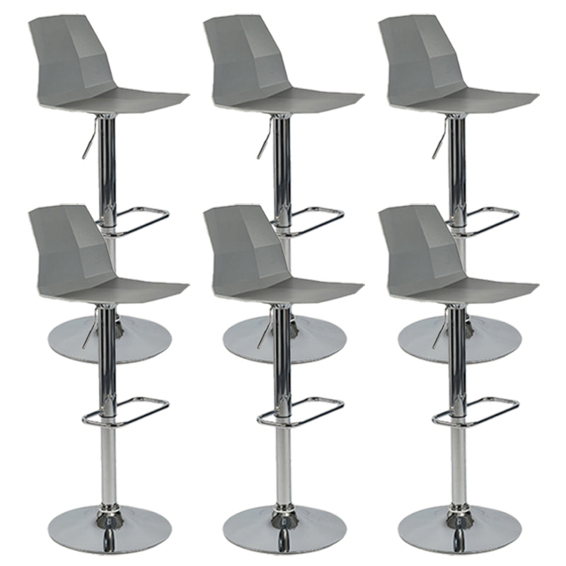 Taburete de bar ajustable de plástico estilo moderno con patas de metal