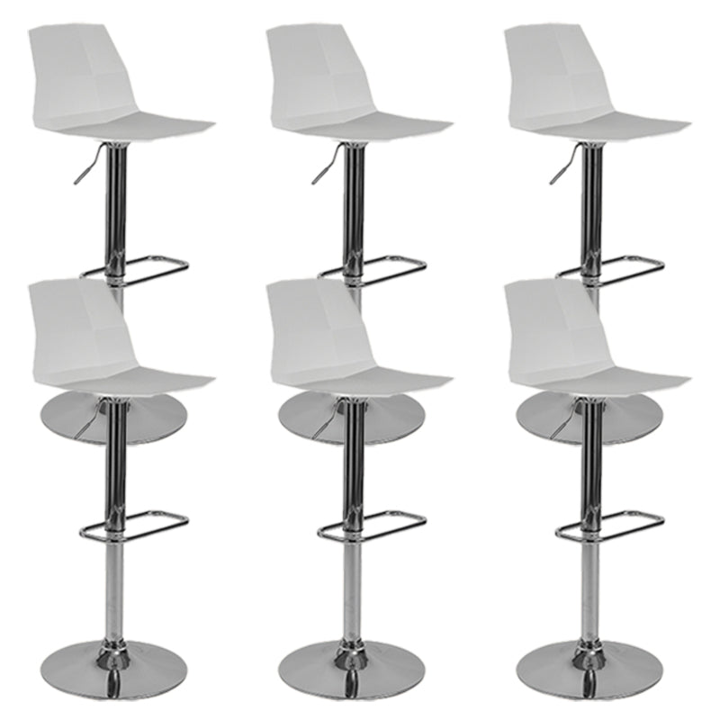 Taburete de bar ajustable de plástico estilo moderno con patas de metal