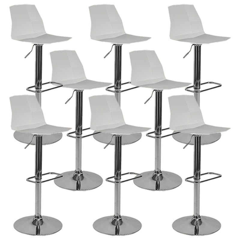Taburete de bar ajustable de plástico estilo moderno con patas de metal