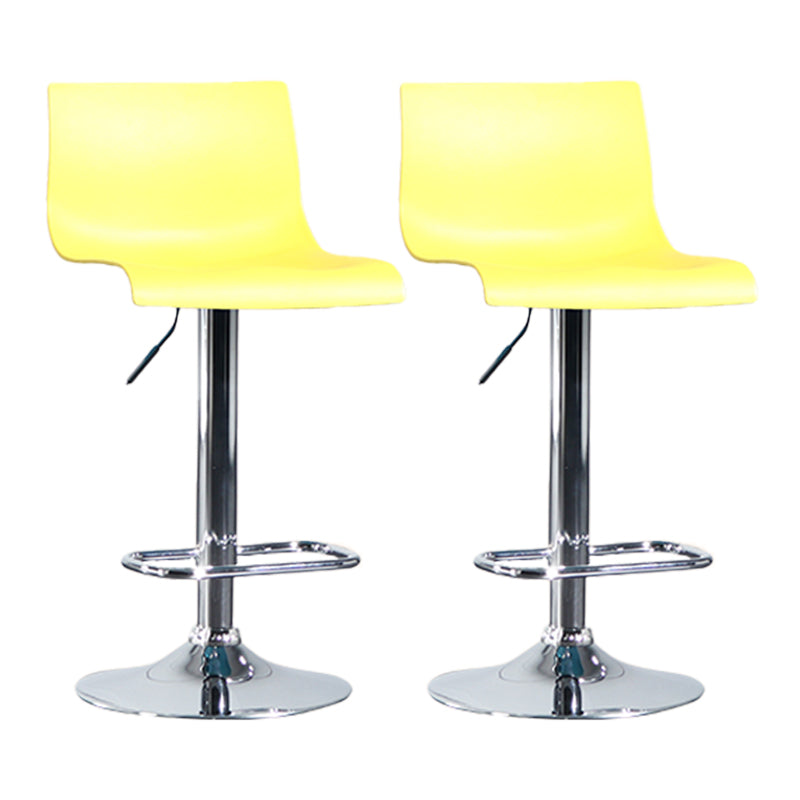 Taburete de bar ajustable de plástico estilo moderno con patas de metal