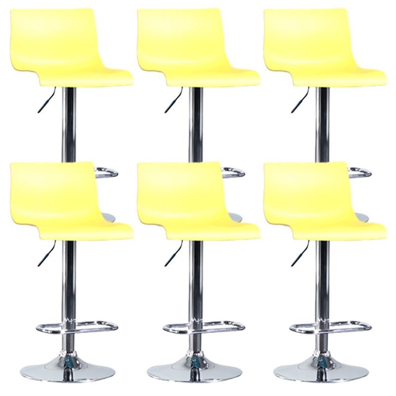 Taburete de bar ajustable de plástico estilo moderno con patas de metal