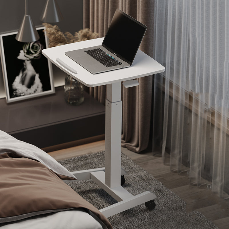 Convertisseur de bureau debout de bureau de forme rectangulaire en blanc