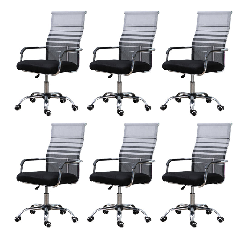 Chaise de bureau moderne Slide, hauteur de siège réglable, bras fixes avec roulettes